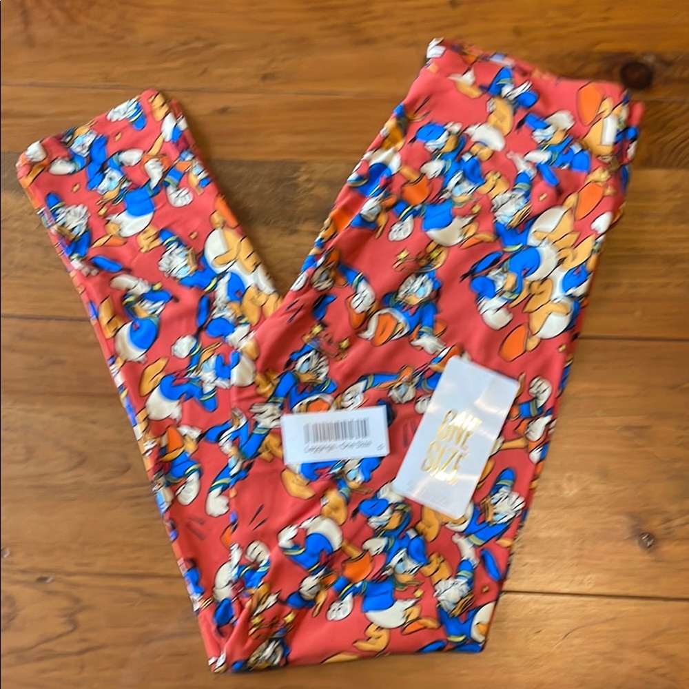 NWT LuLaRoe Disney Grumpy Donald Duck O/S leggings 💥 2 for 20💥